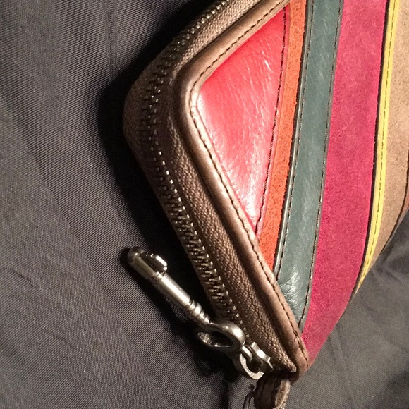 Fossil Small Multicolor Stripe Wristlet Wallet - Picture 3 of 6
